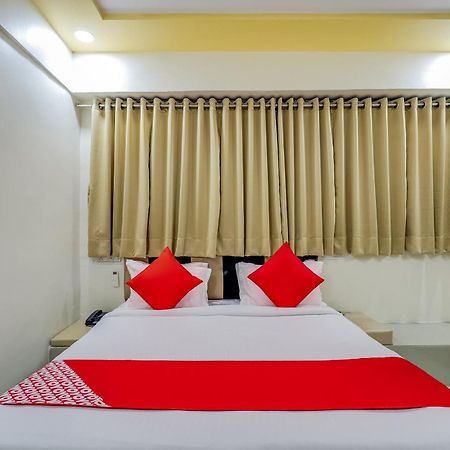 Collection O Hotel Alice Ahmedabad Extérieur photo