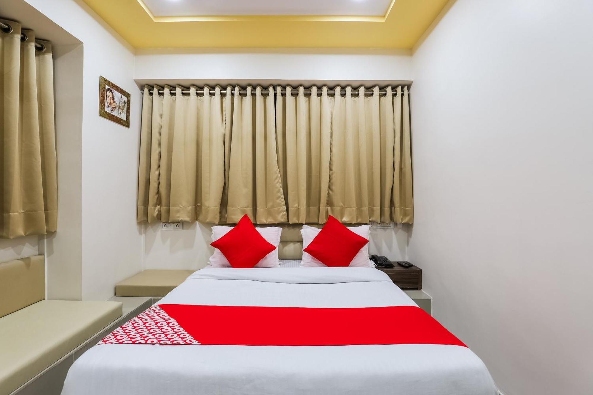 Collection O Hotel Alice Ahmedabad Extérieur photo