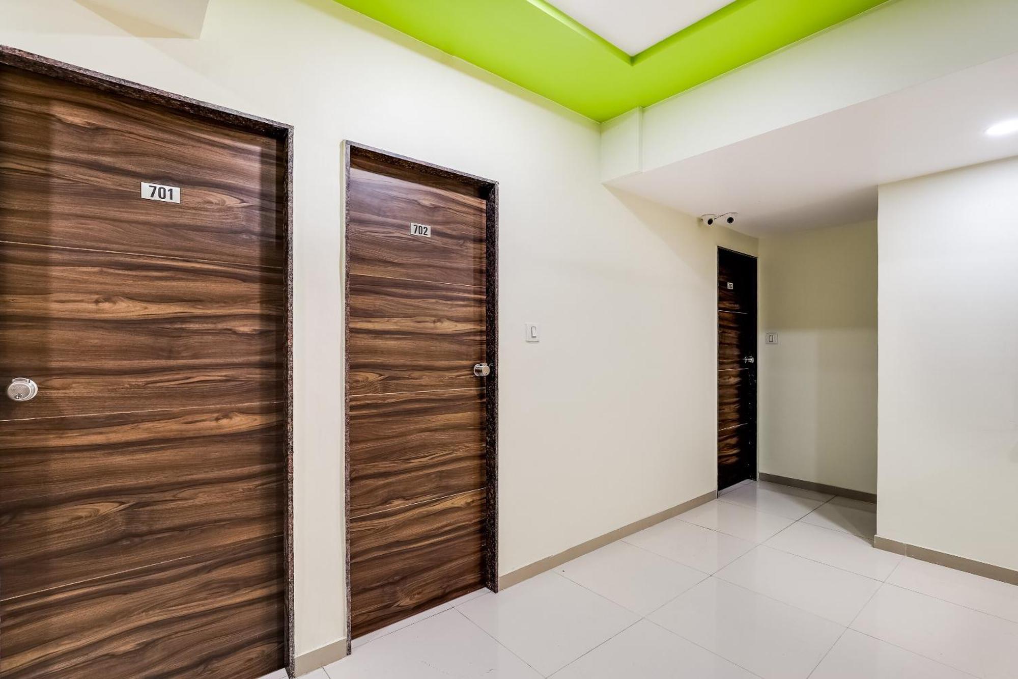 Collection O Hotel Alice Ahmedabad Extérieur photo