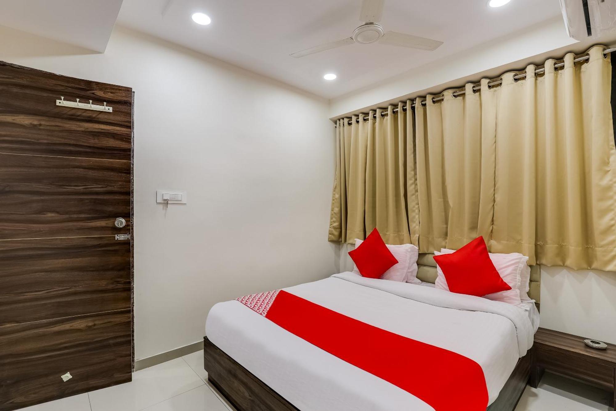 Collection O Hotel Alice Ahmedabad Extérieur photo