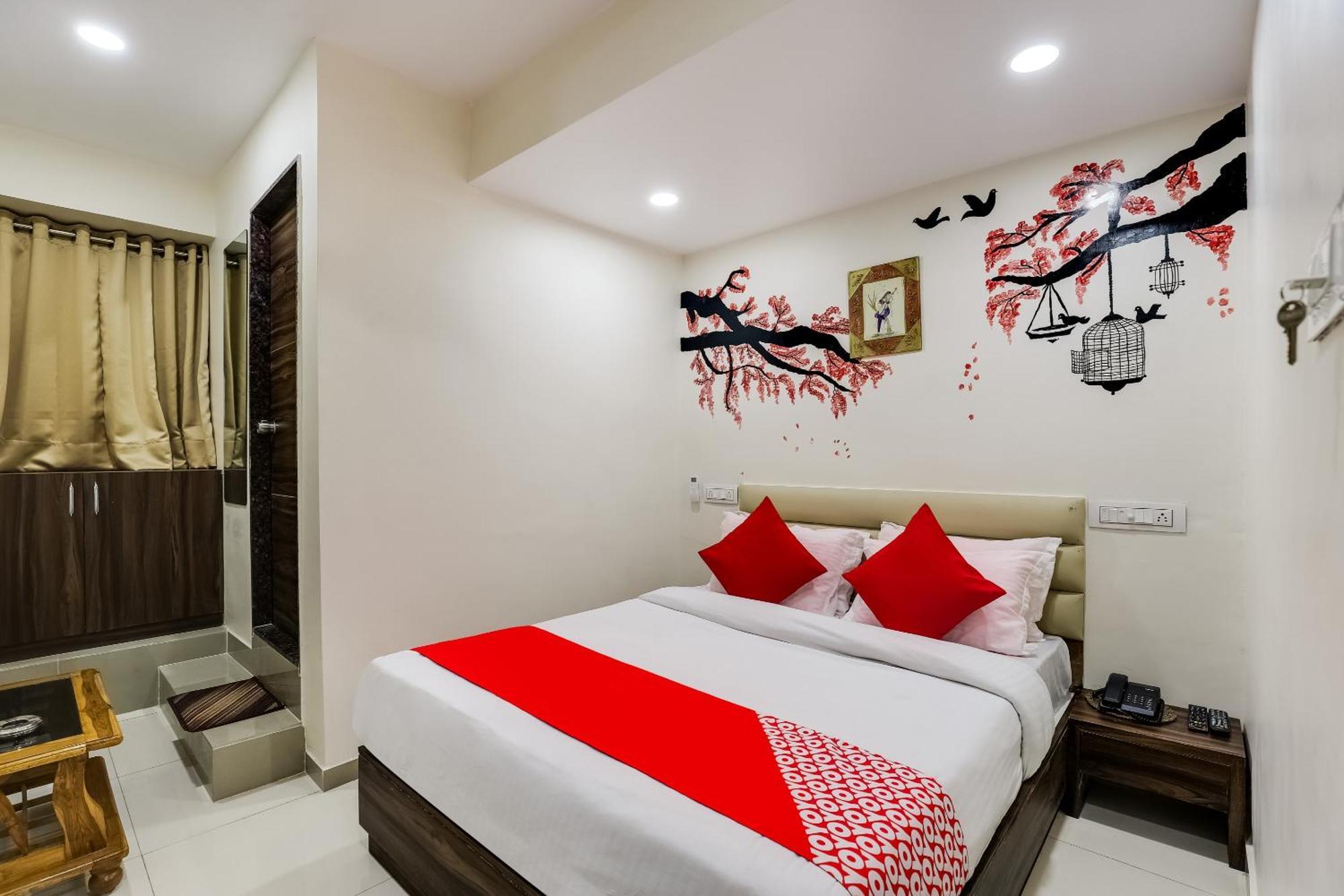 Collection O Hotel Alice Ahmedabad Extérieur photo