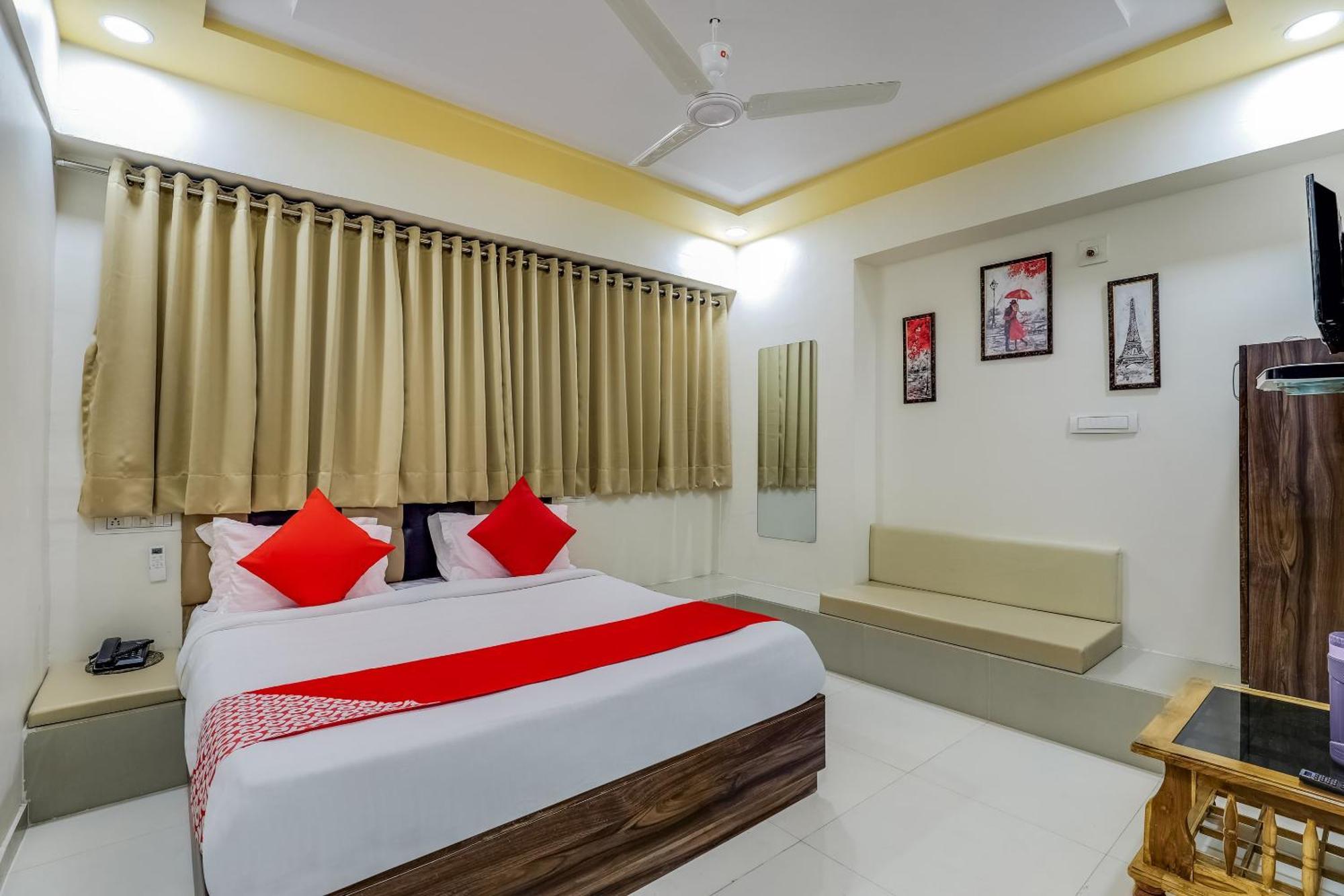 Collection O Hotel Alice Ahmedabad Extérieur photo